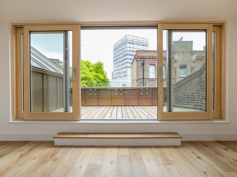 Hybrid-folding_sliding-doors-768×576